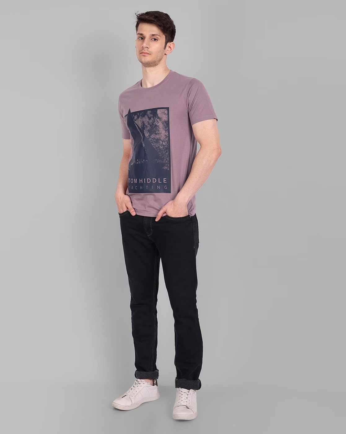Graphic Print Round-Neck Slim Fit T-Shirt - Image 6