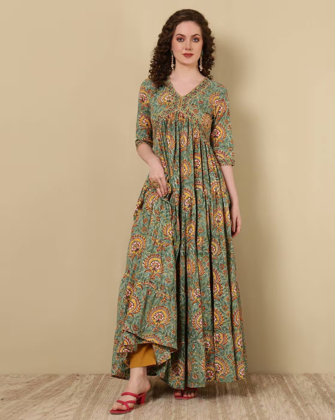 Women Printed Flared Kurta with 3/4th Sleeves