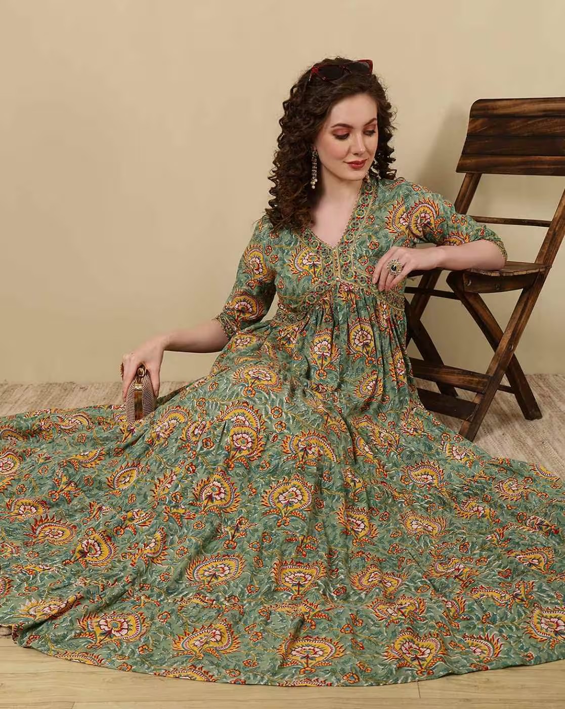 Women Printed Flared Kurta with 3/4th Sleeves 6