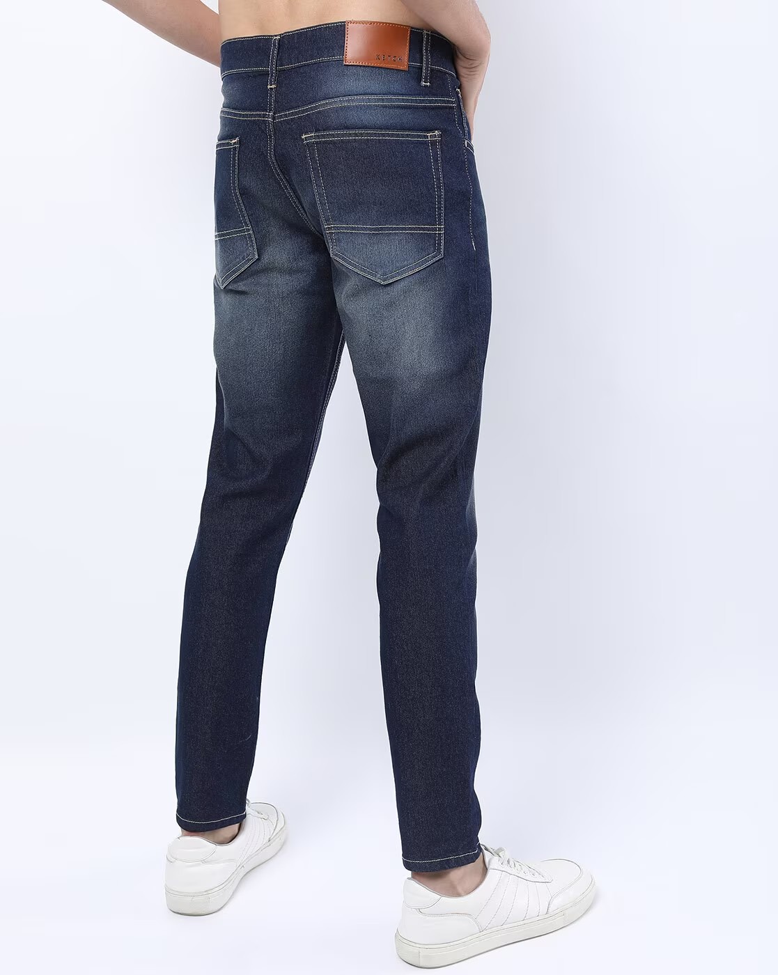 Mid-Wash Tapered Fit Jeans with Insert Pockets - Image 5